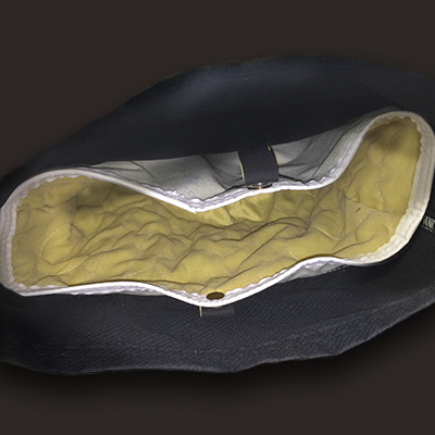 Four-pant-liner-tabs