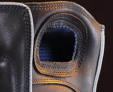2-Integrated-Pull-On-Loops