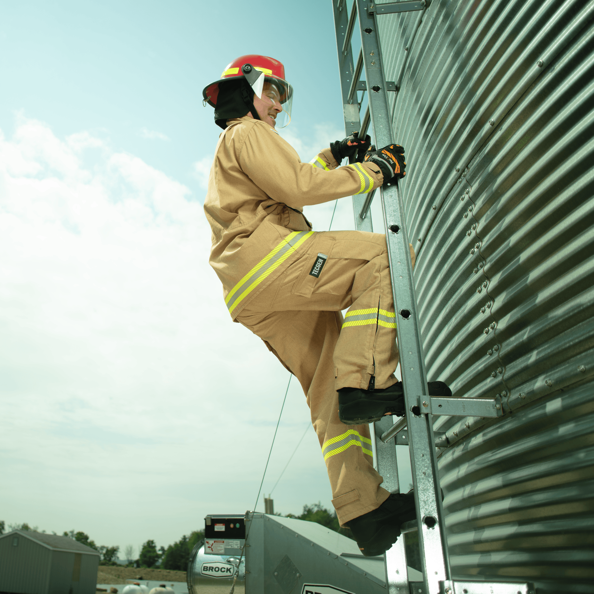 FDXL90_Web_NFPA_1080_0002_Layer-1