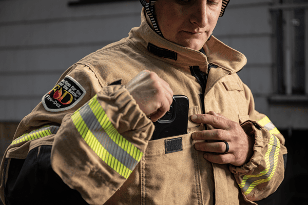 Investigation-PPE_Features_Cell-Phone-Pocket